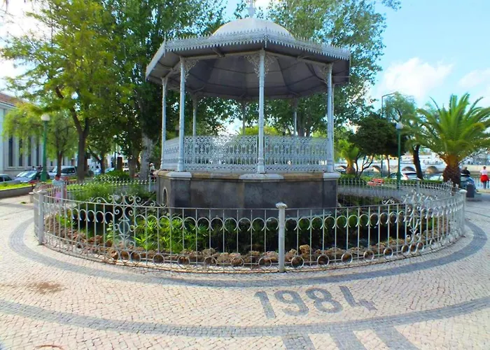 Casa Pink Flamingo Spacious Town Centre Villa