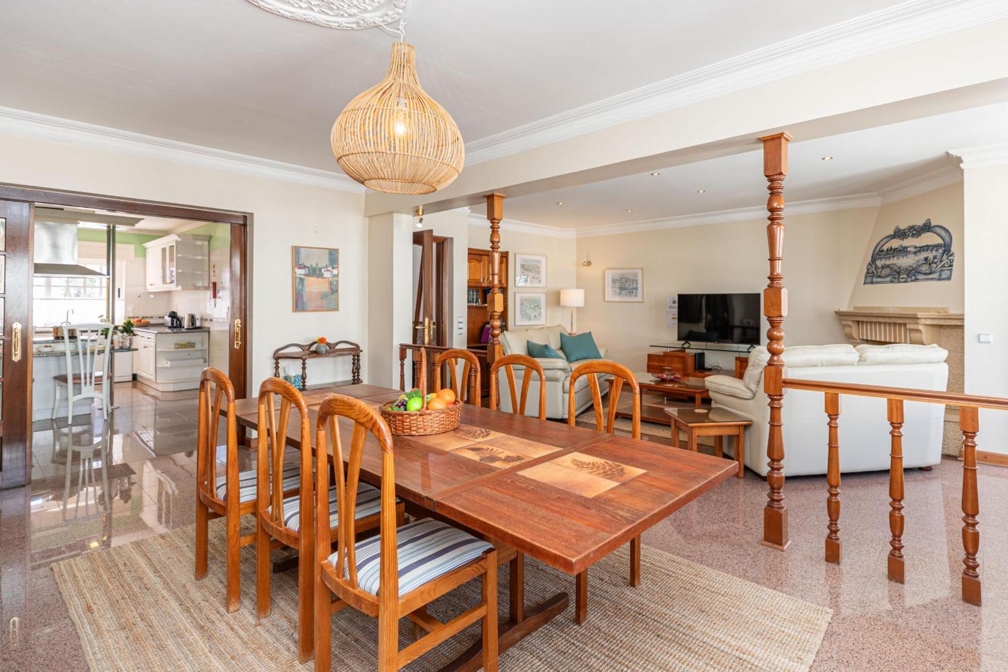 Casa Pink Flamingo Spacious Town Centre Villa