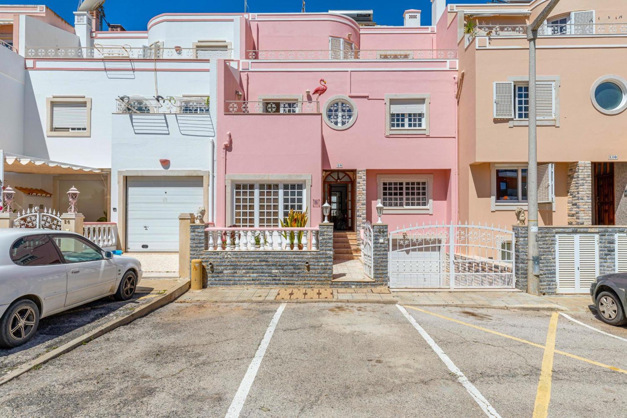 Casa Pink Flamingo Spacious Town Centre * Tavira
