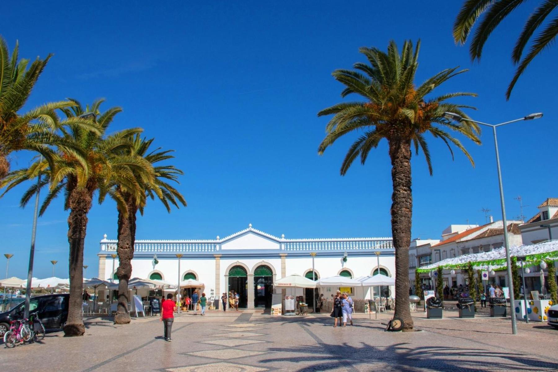 Casa Pink Flamingo Spacious Town Centre Villa Tavira