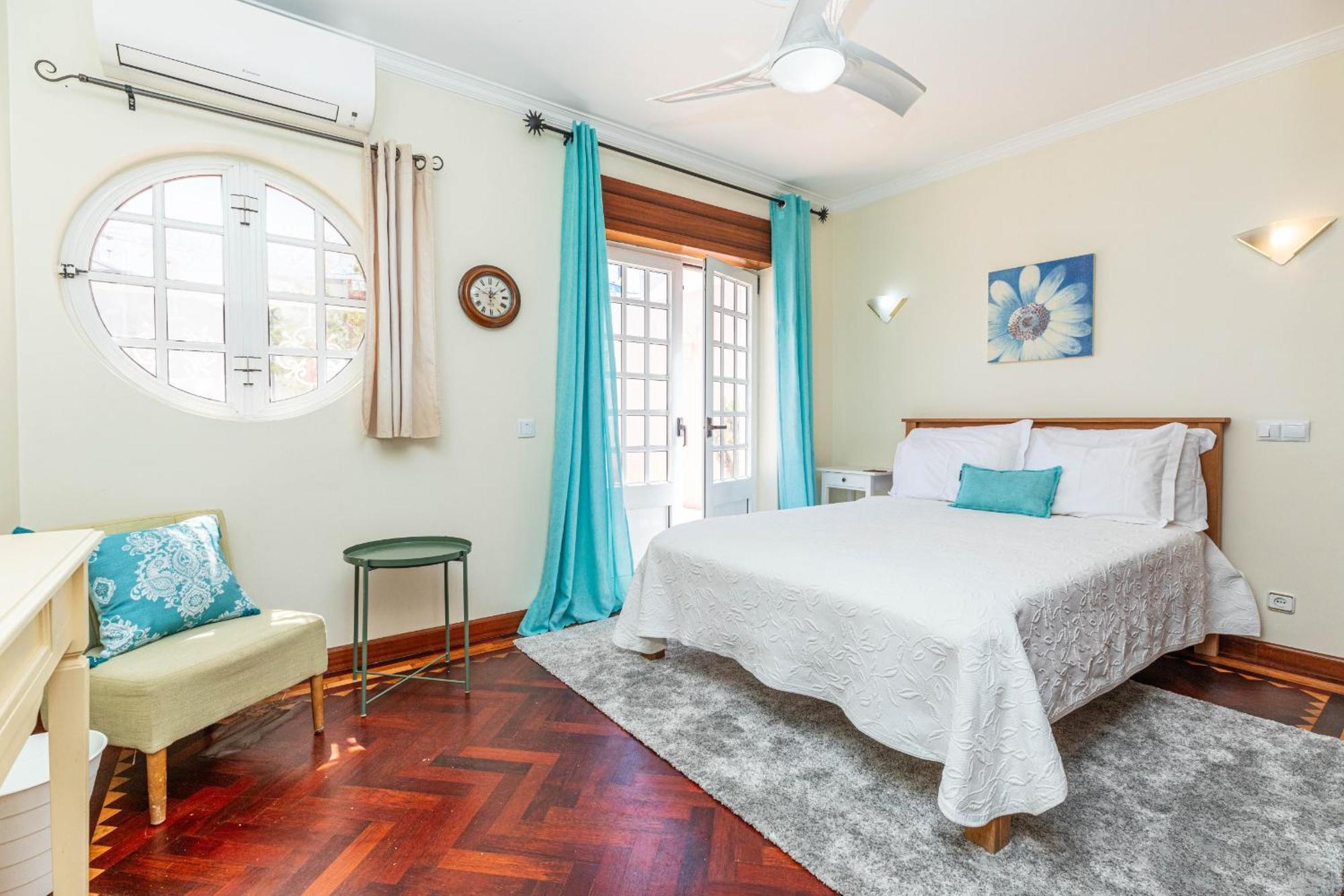 Casa Pink Flamingo Spacious Town Centre Tavira